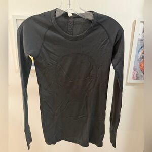 Lululemon Athletica Black Swiftly Long Sleeve Top *Damaged